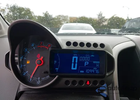 2014 Chevrolet Sonic Lt Auto из США, поврежденный, VIN 1G1JC5SH5E4232632